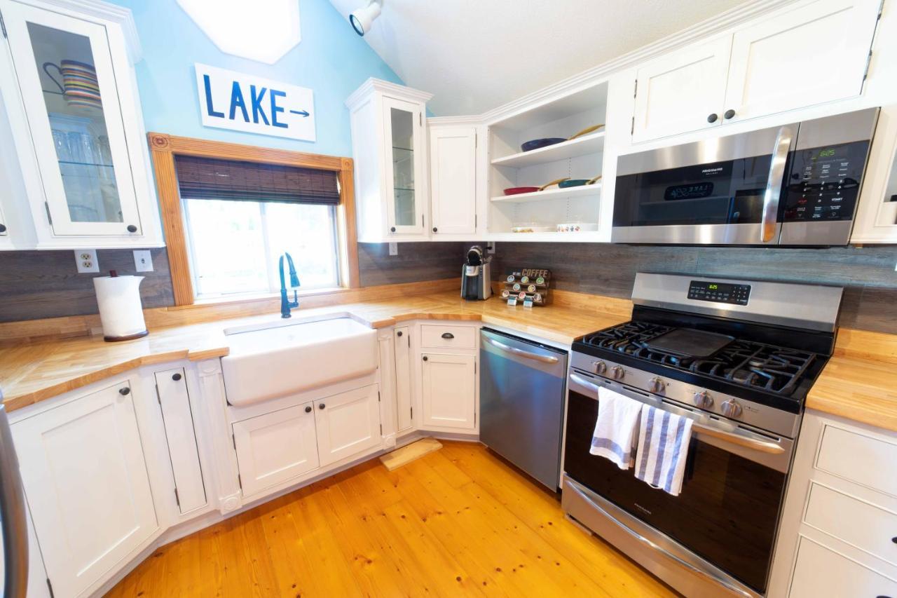 The Charming Glenn Cottage! Walk To Lake Michigan! Fennville Eksteriør billede