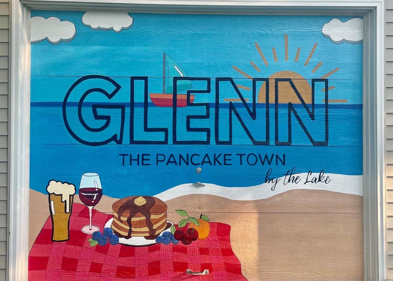 The Charming Glenn Cottage! Walk To Lake Michigan! Fennville Eksteriør billede